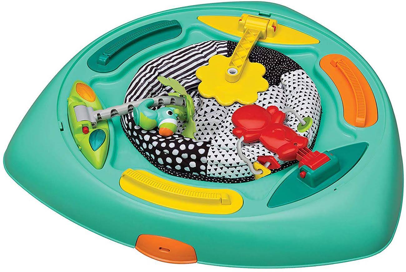 Entertainer 360 | Eat & Activity table